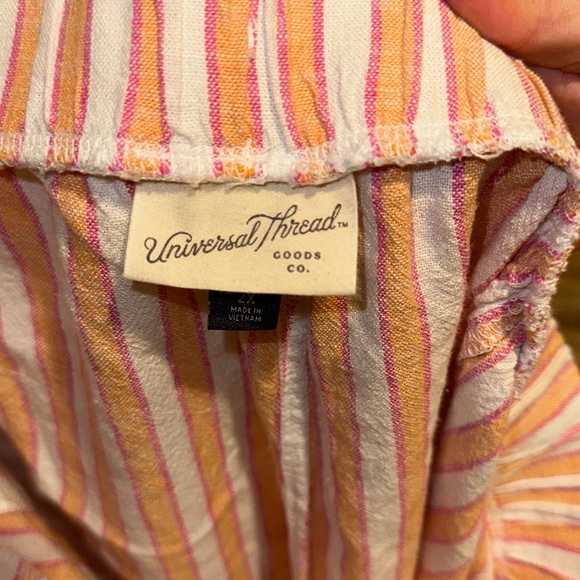 Universal Thread Linen Set - Picture 8 of 9